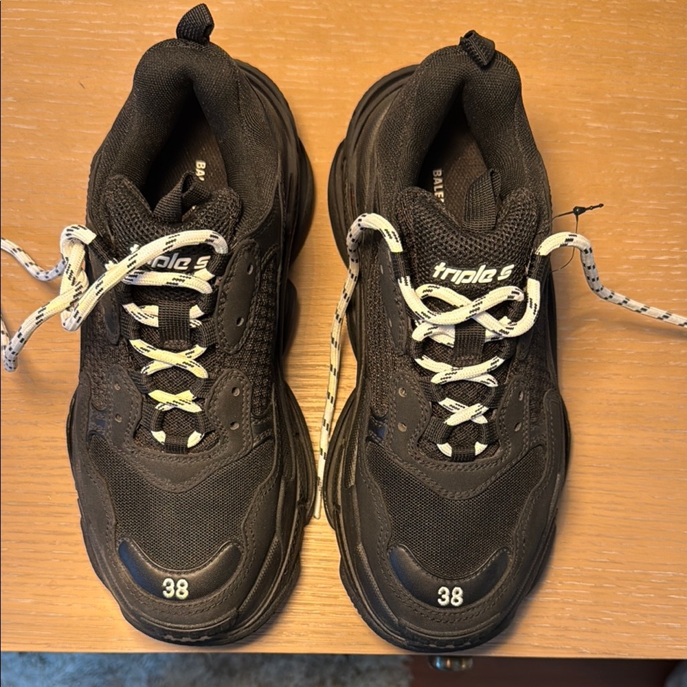 Balenciaga Triple S in Classic Black EU 38 - Picture 7 of 17